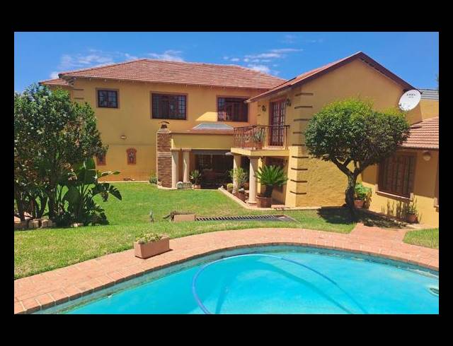 4 BEDROOM FREEHOLD FOR SALE IN LINMEYER